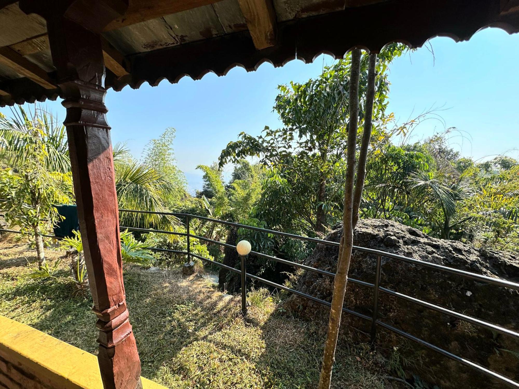 Rock Garden Resort Pokhara Buitenkant foto
